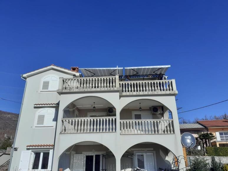 Apartments Ljubas Опатия Экстерьер фото