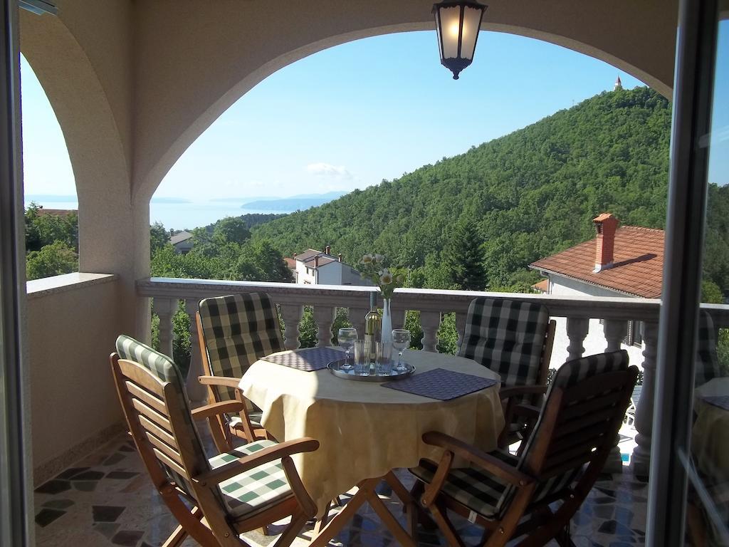 Apartments Ljubas Опатия Экстерьер фото