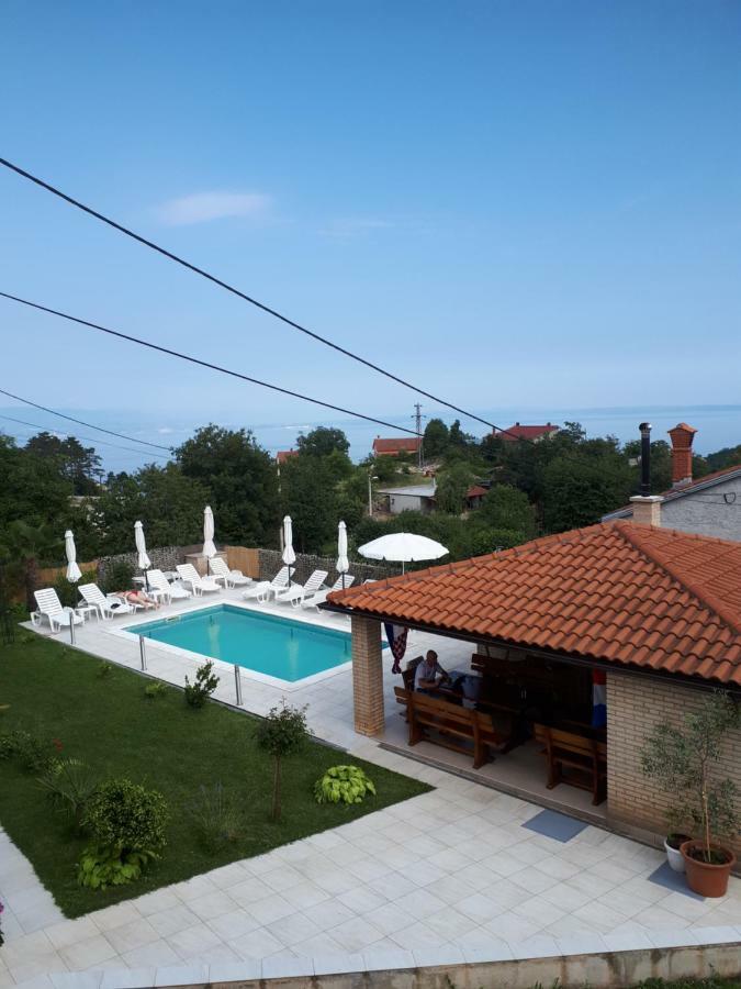 Apartments Ljubas Опатия Экстерьер фото